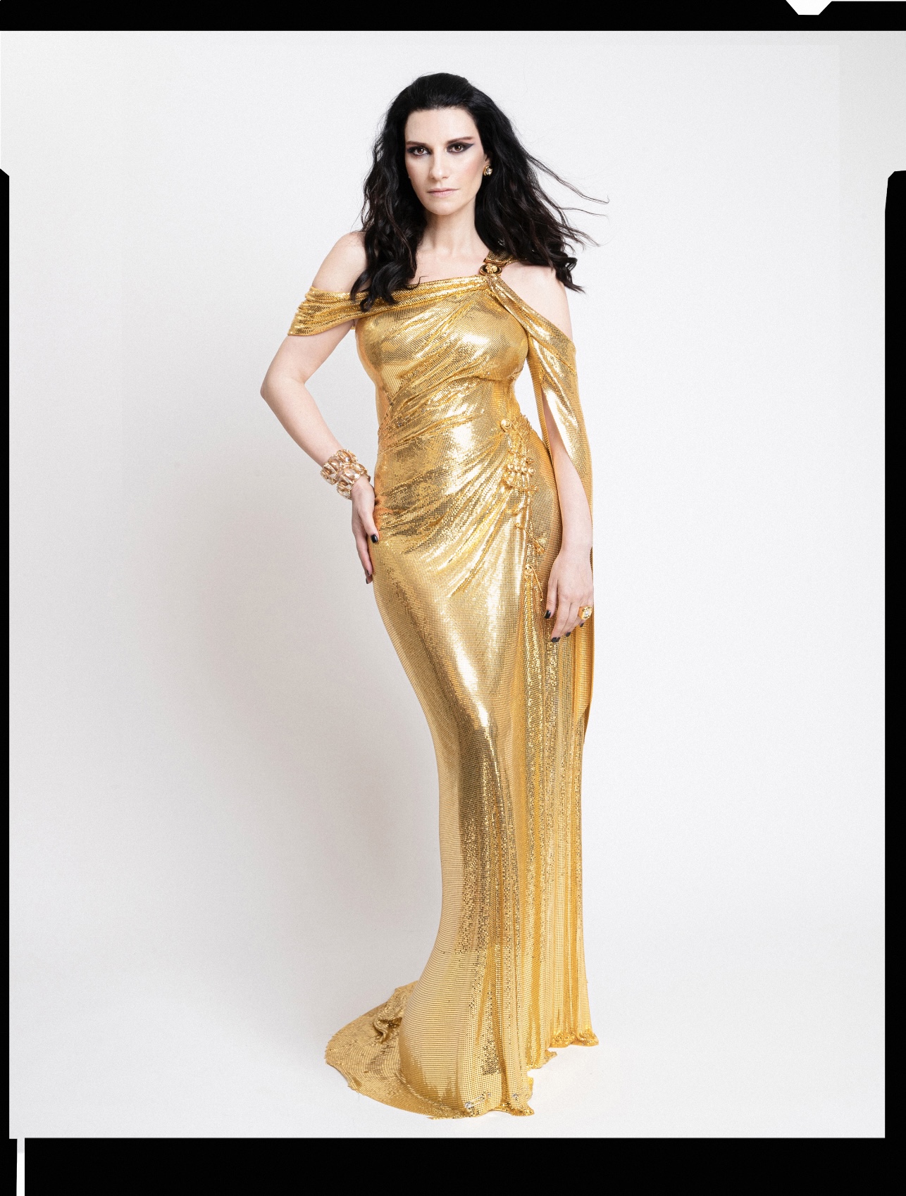 VERSACE X Laura Pausini3