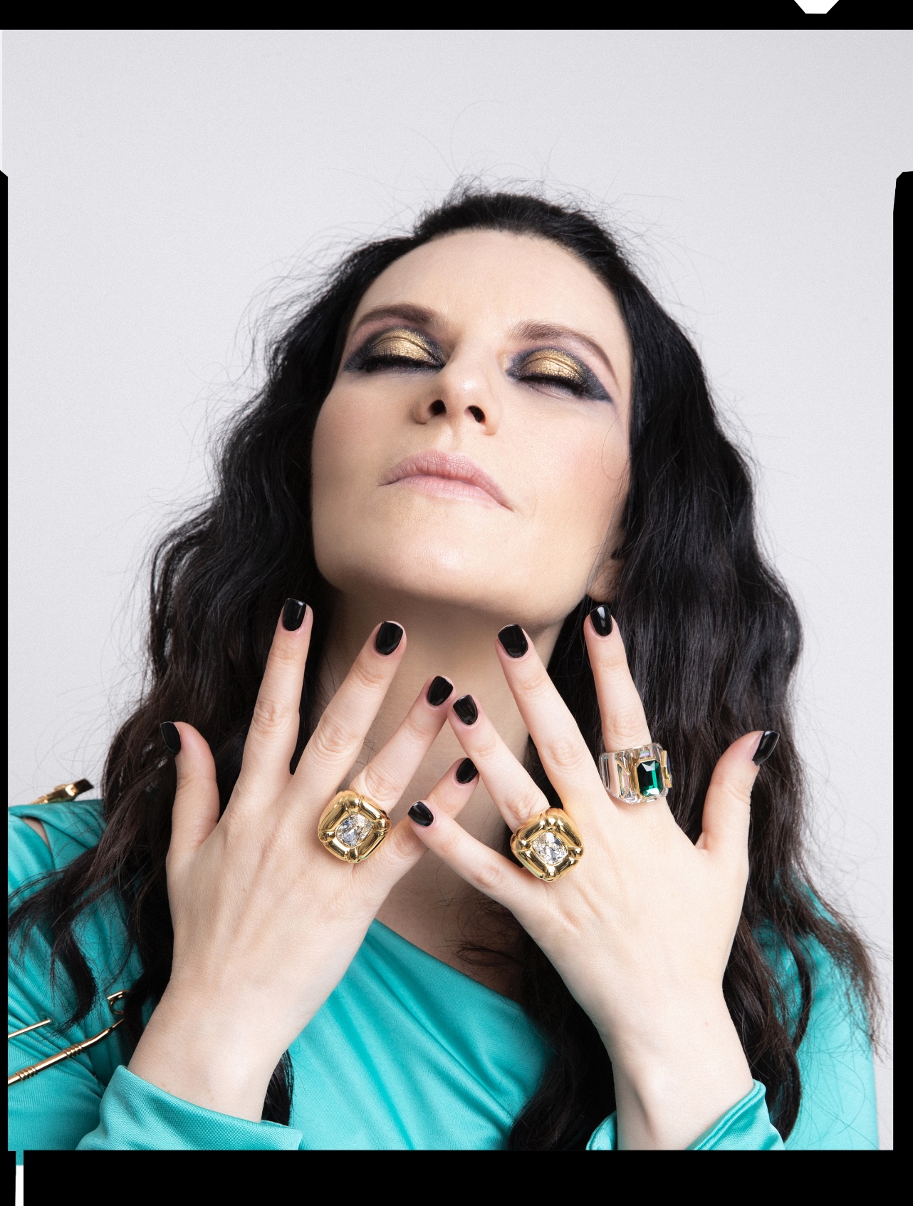 VERSACE X Laura Pausini4